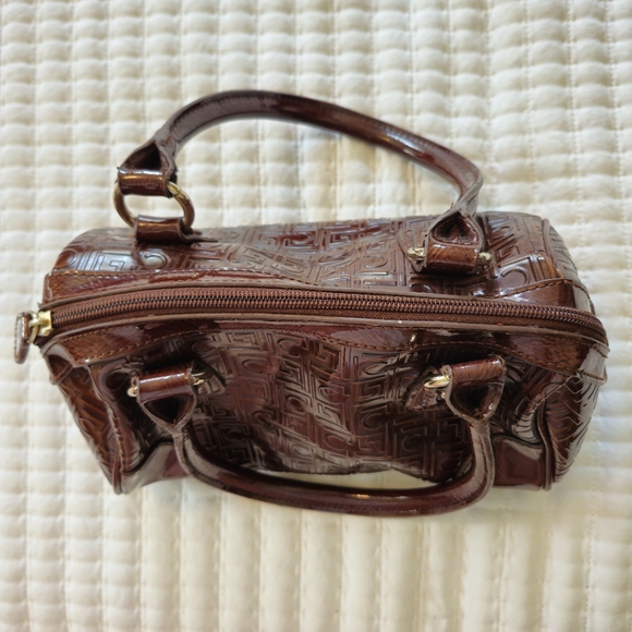 LIZ CLAIBORNE BROWN FAUX LEATHER PURSE - Picture 2 of 10